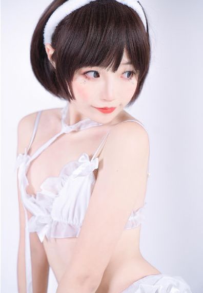 你微笑时好美