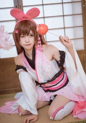 与君初相识