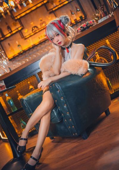 儿子的女朋友父亲的女朋友