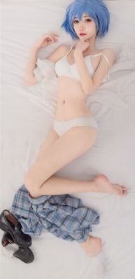 漂亮女秘书的目的